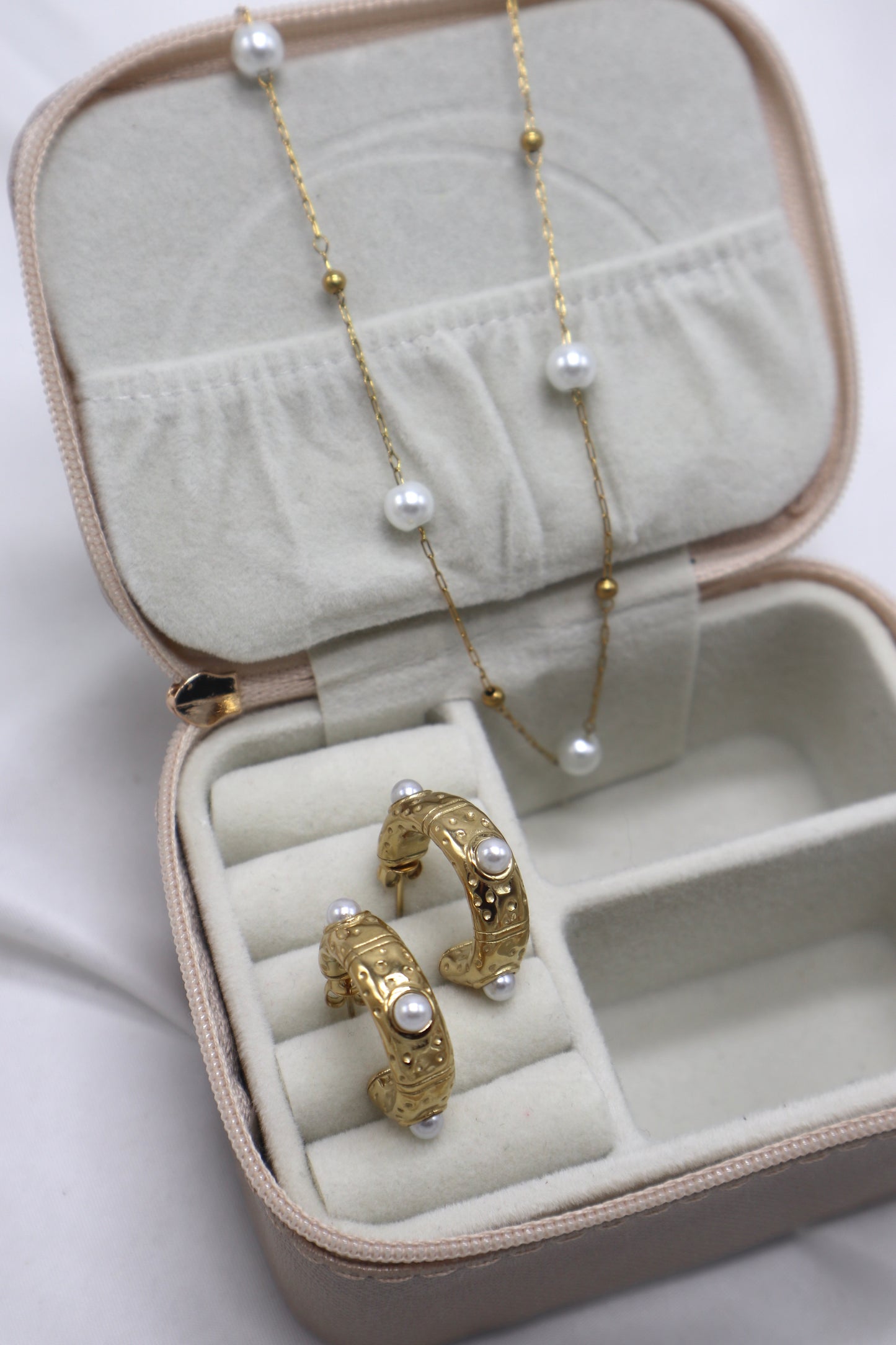 Conjunto Pearl Dourado